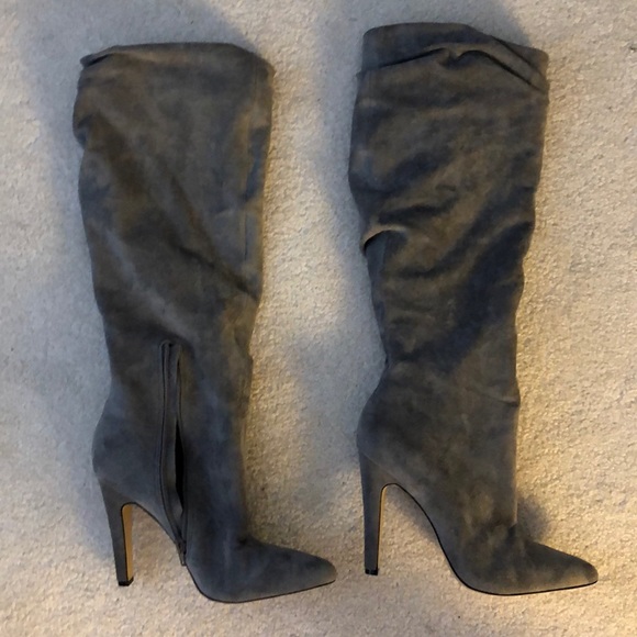 Grey boots worn once size 7 - Picture 2 of 3